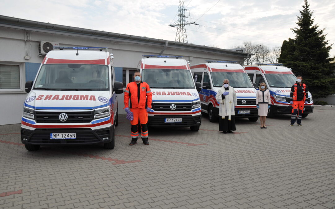 Poświęcenie ambulansów